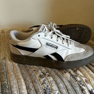 Adult rebook court sneakers